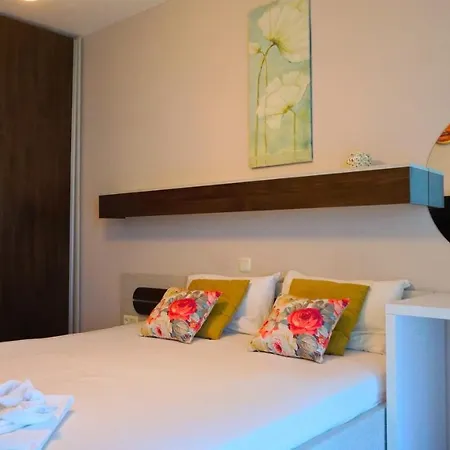 Apartment Aurora On The