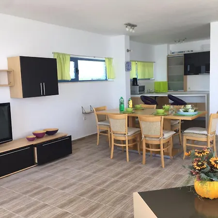 Apartment Aurora On The