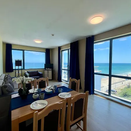 Apartman Aurora On The *